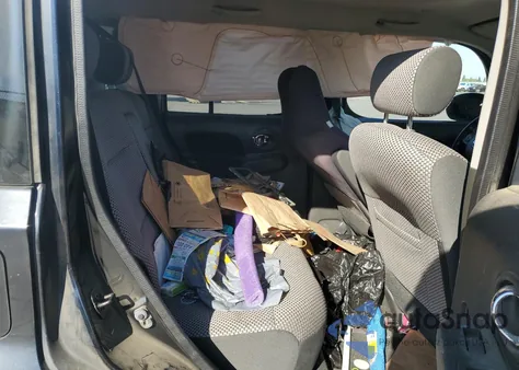 2010 Nissan Cube Base z USA, uszkodzony, nr VIN JN8AZ2KRXAT159436